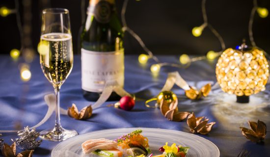 【期间限定】带圣诞晚餐自助餐的住宿套餐